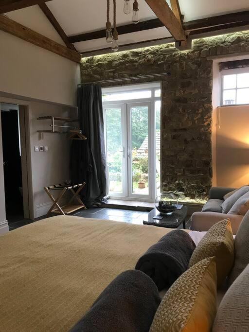 Luxury Barn Conversion At Rudding Harrogate Buitenkant foto