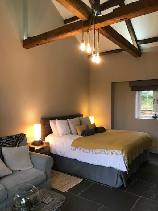 Luxury Barn Conversion At Rudding Harrogate Buitenkant foto