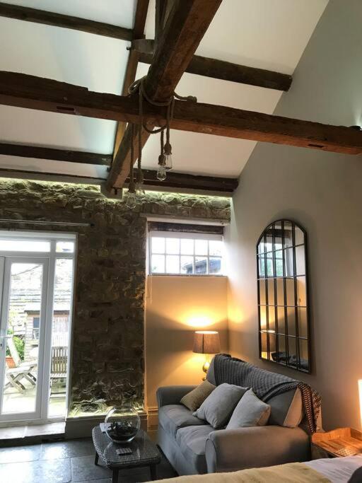 Luxury Barn Conversion At Rudding Harrogate Buitenkant foto